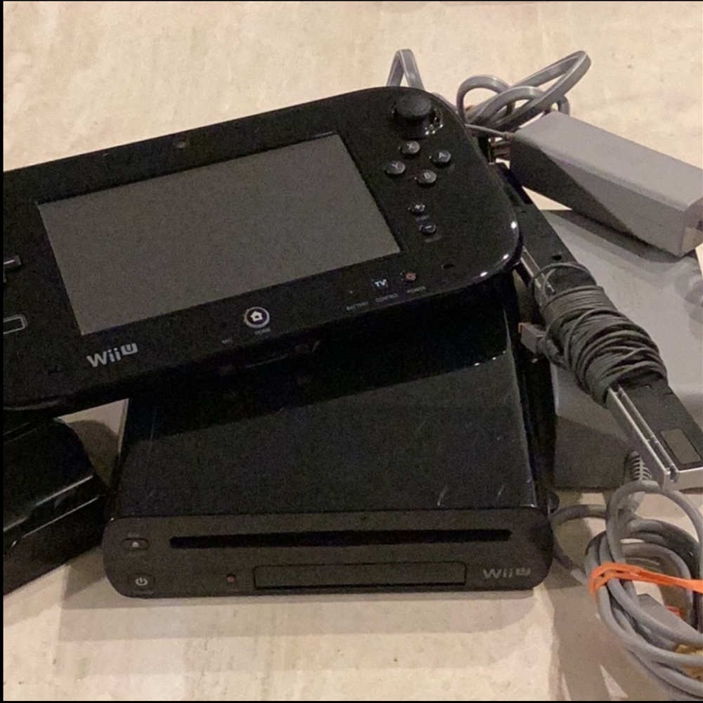 Nintendo Wii U Console 32GB Black & Gamepad System Complete Pokemon Gengar - Picture 14 of 16